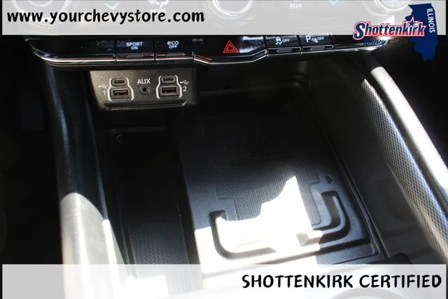 Used 2022 White Dodge R/T image 33