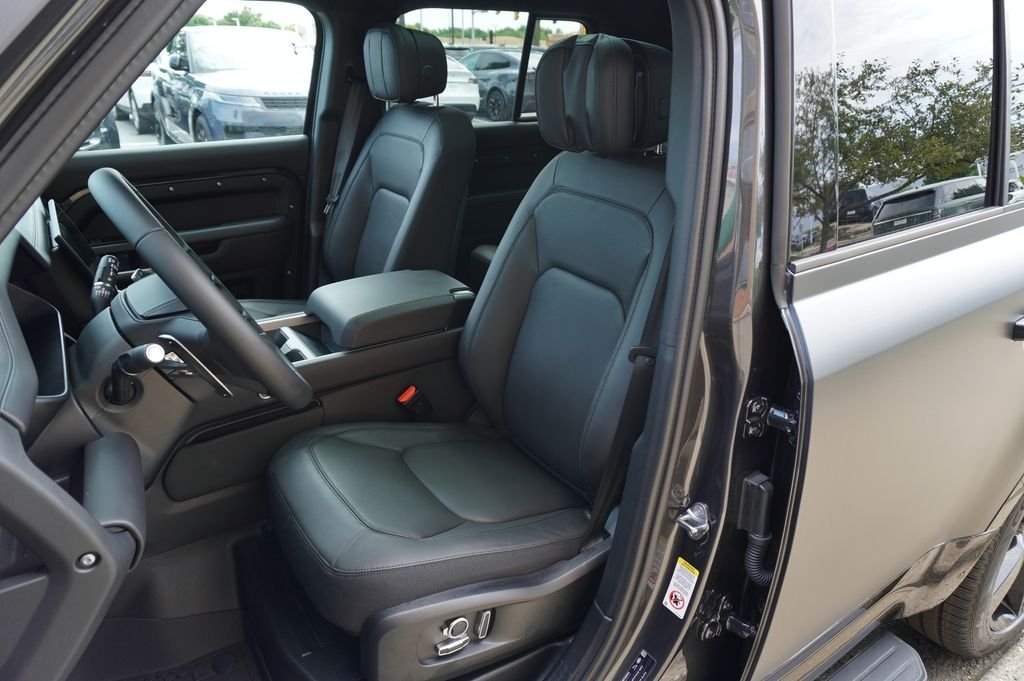 New 2026 Carpathian Grey Land Rover V8 image 14