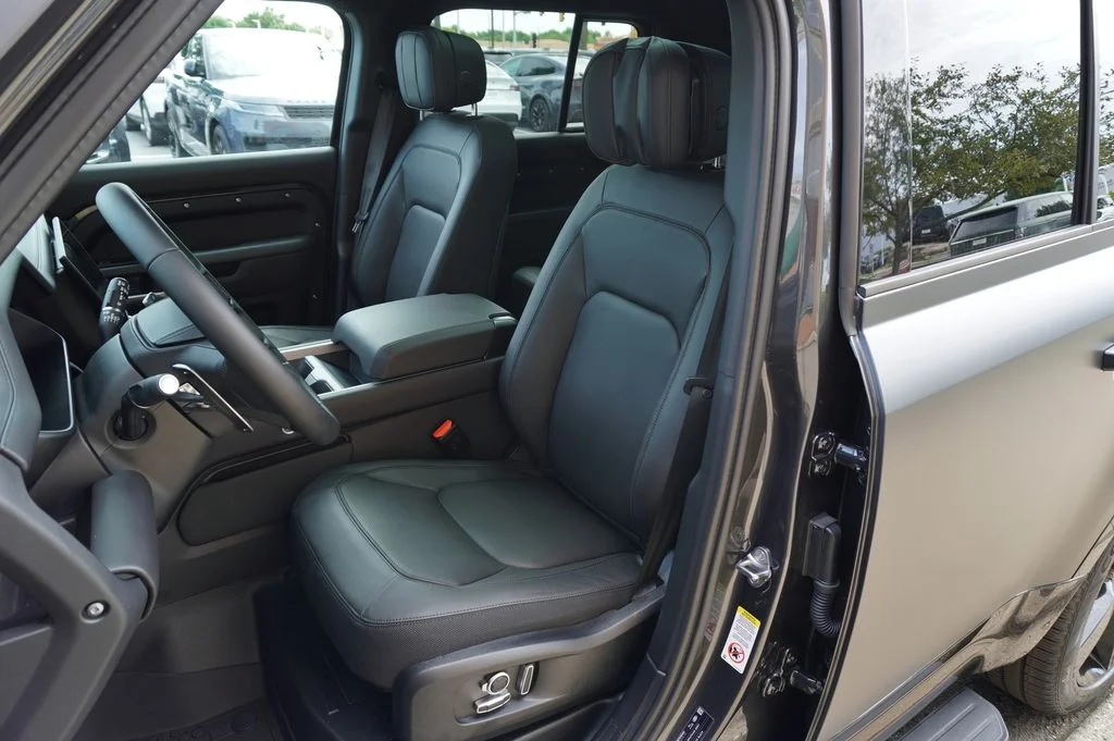 New 2026 Carpathian Grey Land Rover V8 image 14