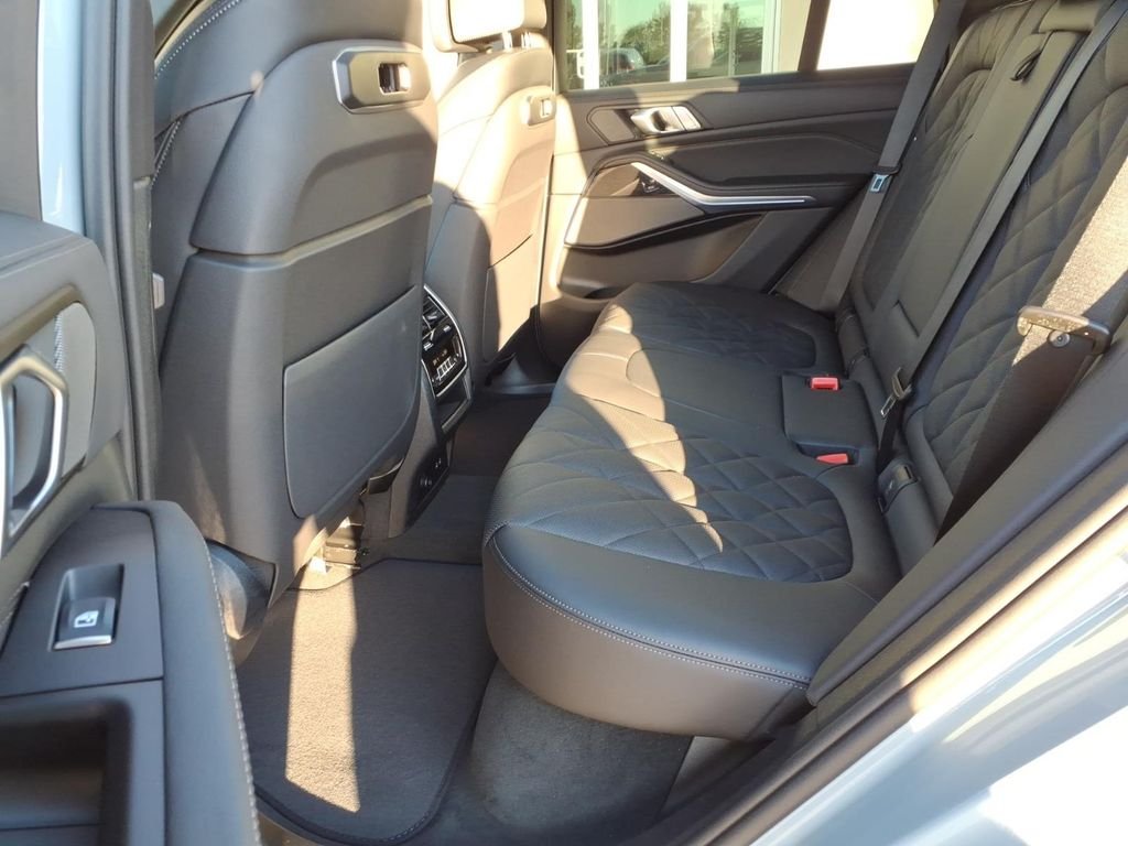 New 2026 Brooklyn Grey Metallic BMW xDrive40i image 5
