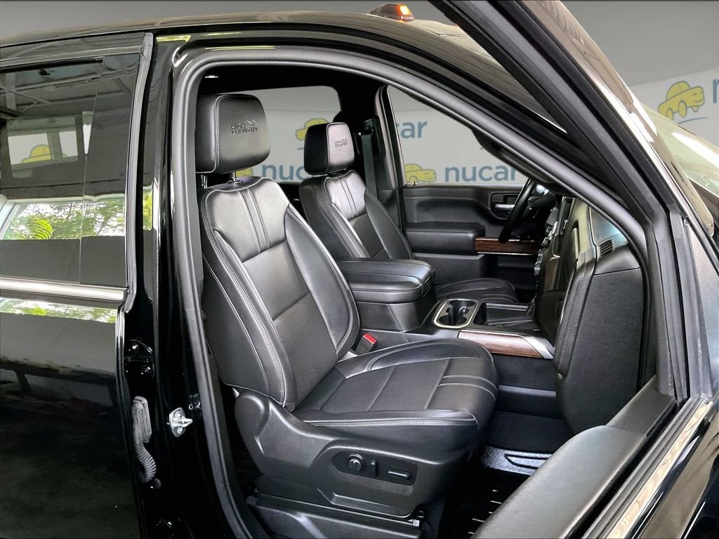 Used 2023 Black Chevrolet High Country image 11