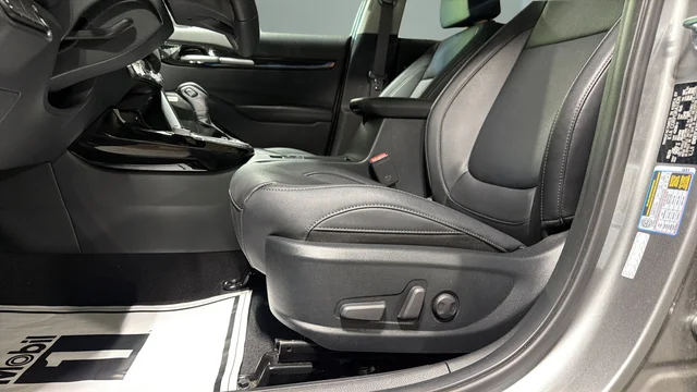 Used 2025 Gray Kia SX image 16