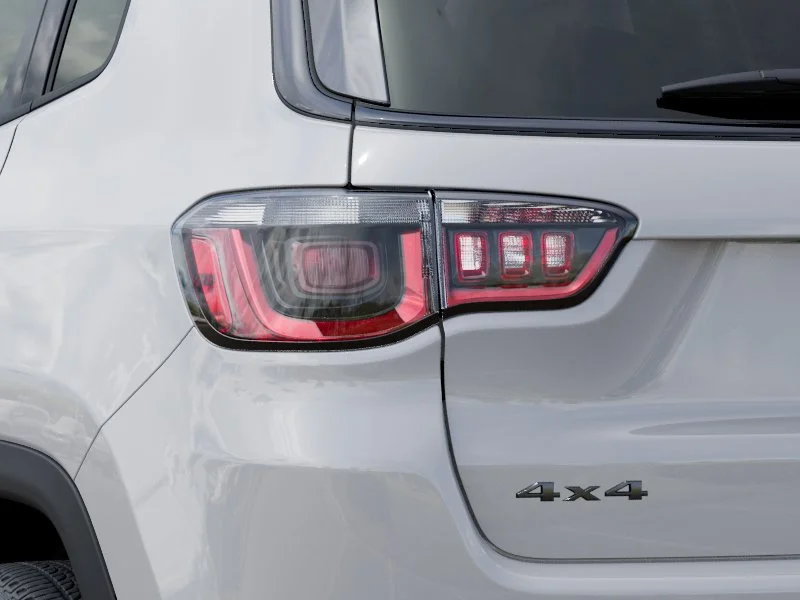 2025 Jeep Compass Latitude - Photo 28