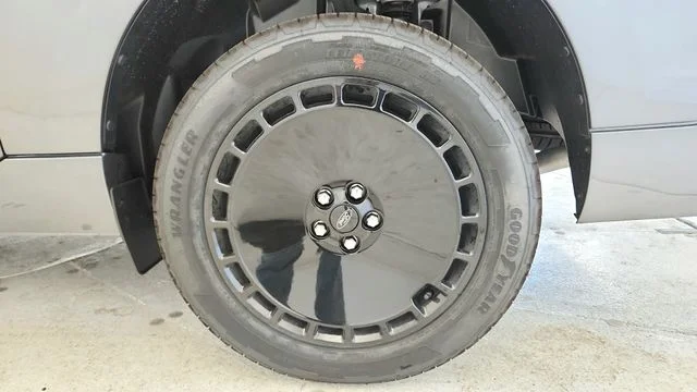 New 2026 Carbonized Gray Metallic Ford Lobo™ image 9