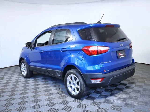 Used 2019 Blue Ford SE image 6