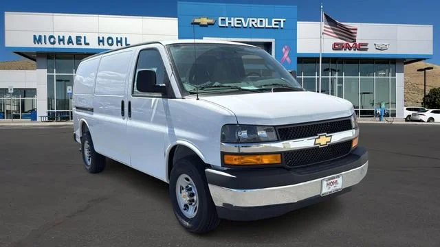 2026 Chevrolet Express 2500 Work Van HD's photo