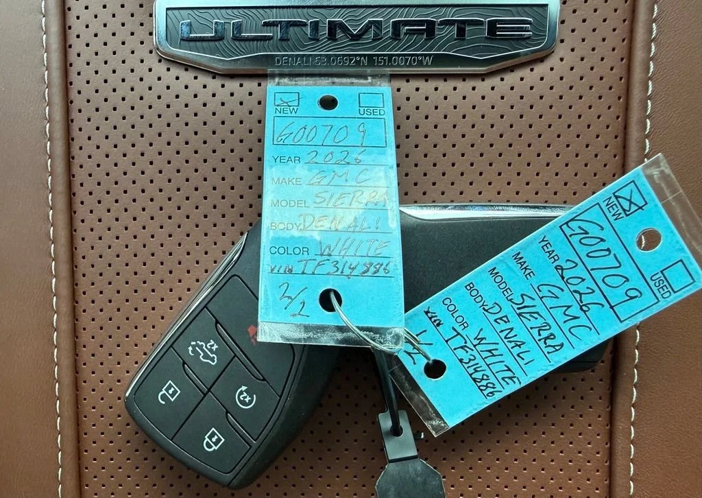 New 2026 Glacier White Tricoat GMC Denali Ultimate image 40