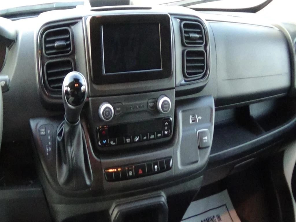 Used 2025 Bright White Clear Coat (pw7) RAM Tradesman 2500 image 18