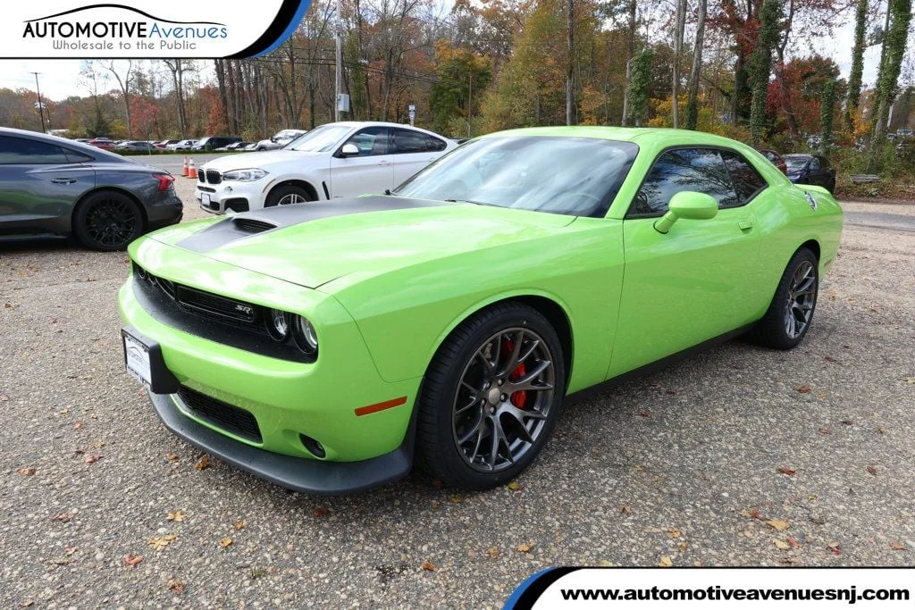 2015 Dodge Challenger SRT 392's photo
