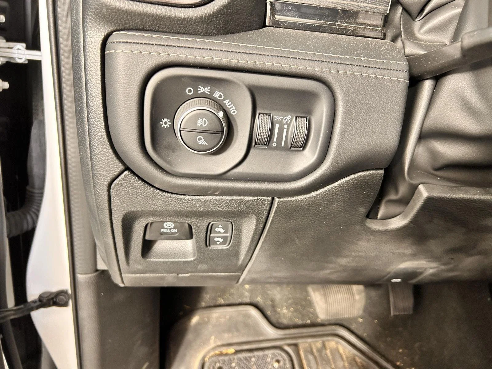 Used 2023 Bright White Clearcoat Ram Limited image 20