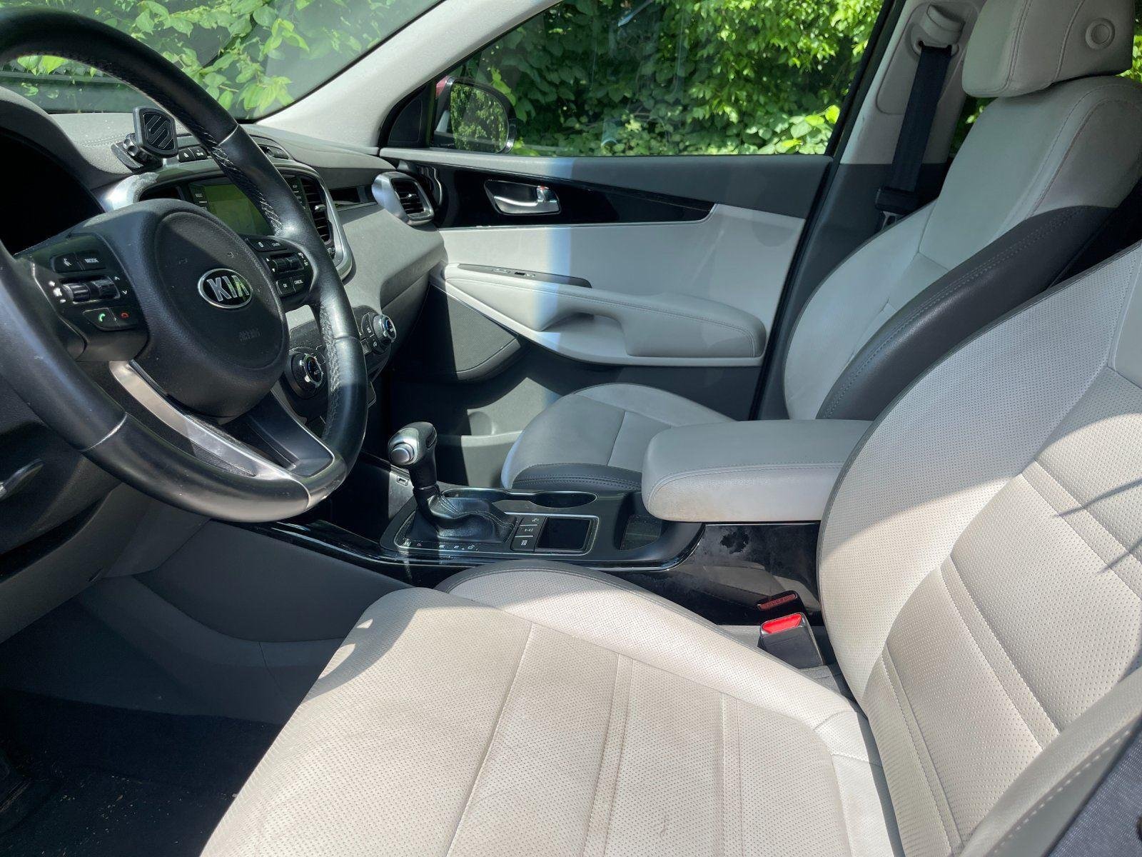 Used 2017 Sangria Kia SX V6 image 15