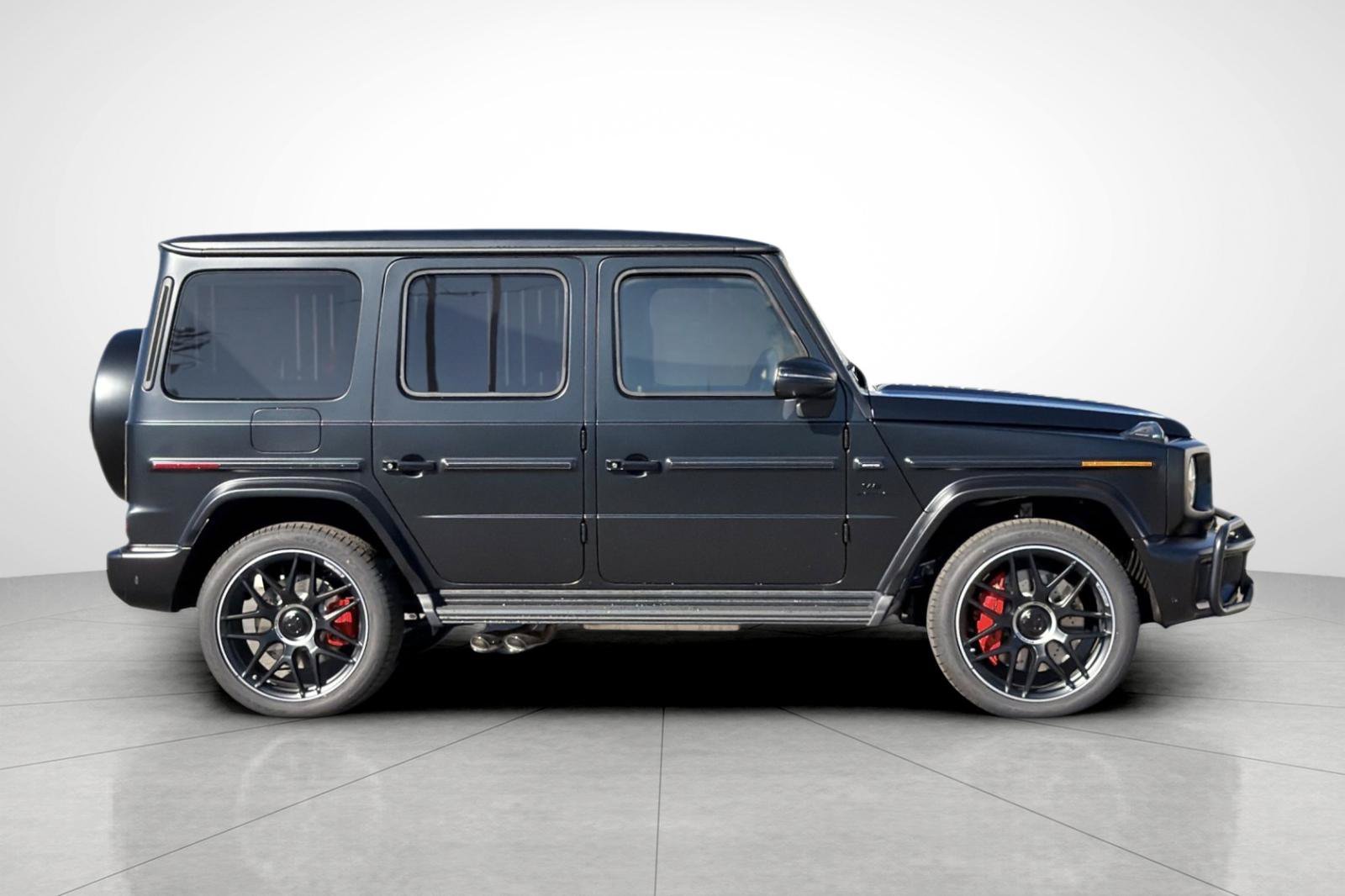 New 2027 MANUFAKTUR Night Black Magno Mercedes-Benz G 63 AMG® image 32