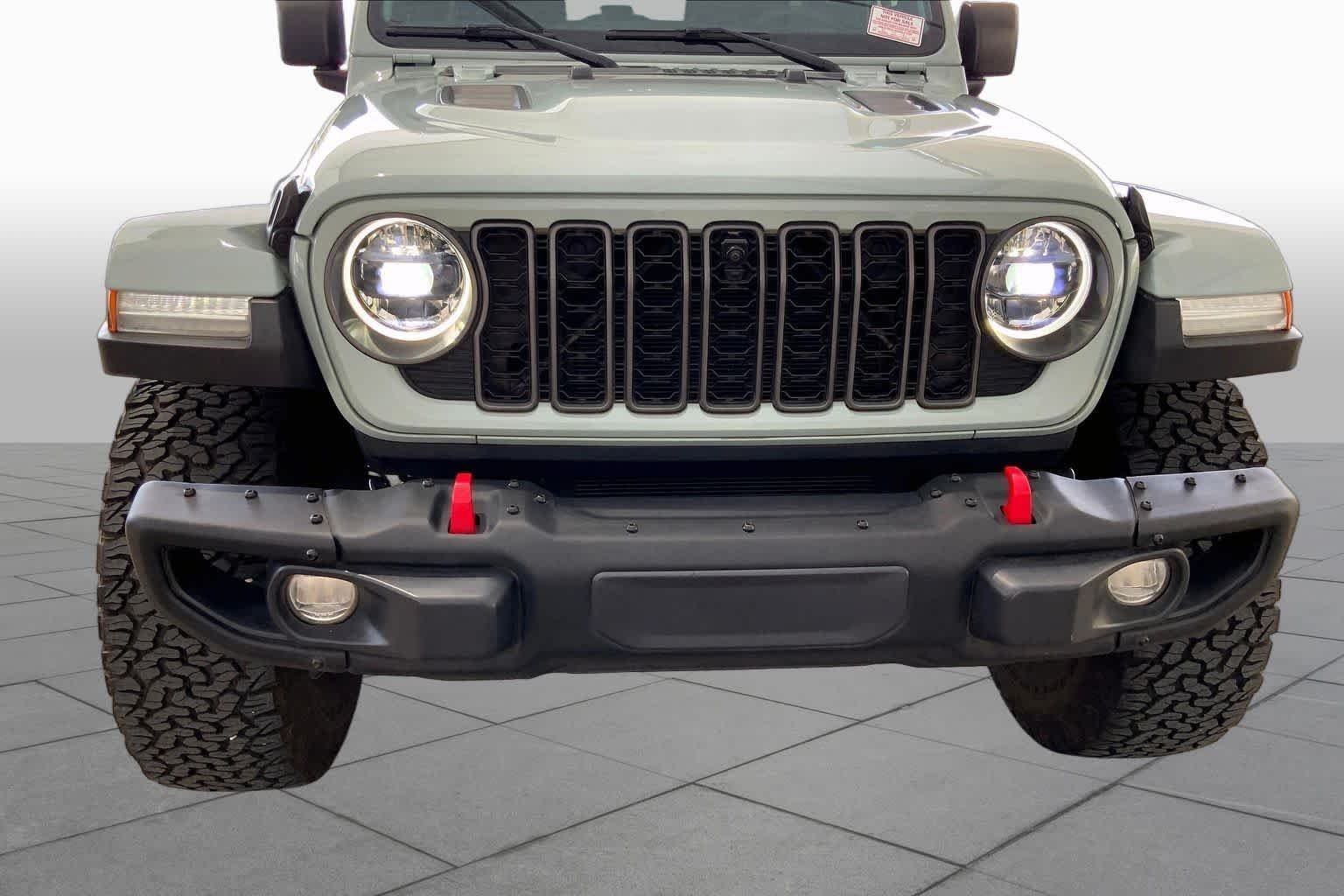 Used 2024 Earl Clearcoat Jeep Rubicon X image 30