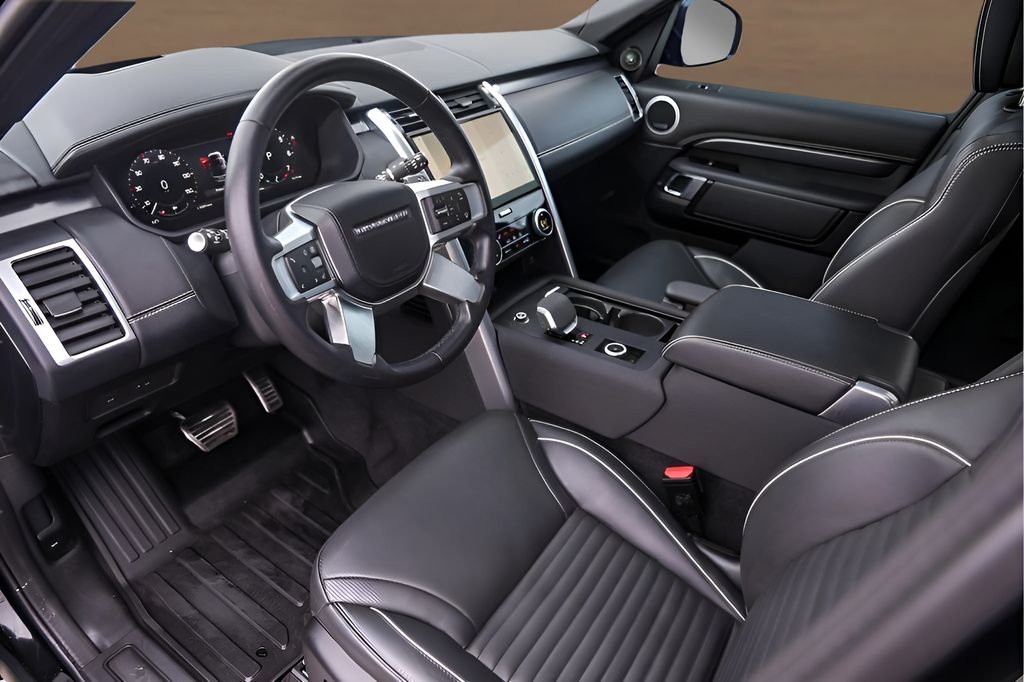 2024 Land Rover Discovery Metropolitan Edition - Photo 13