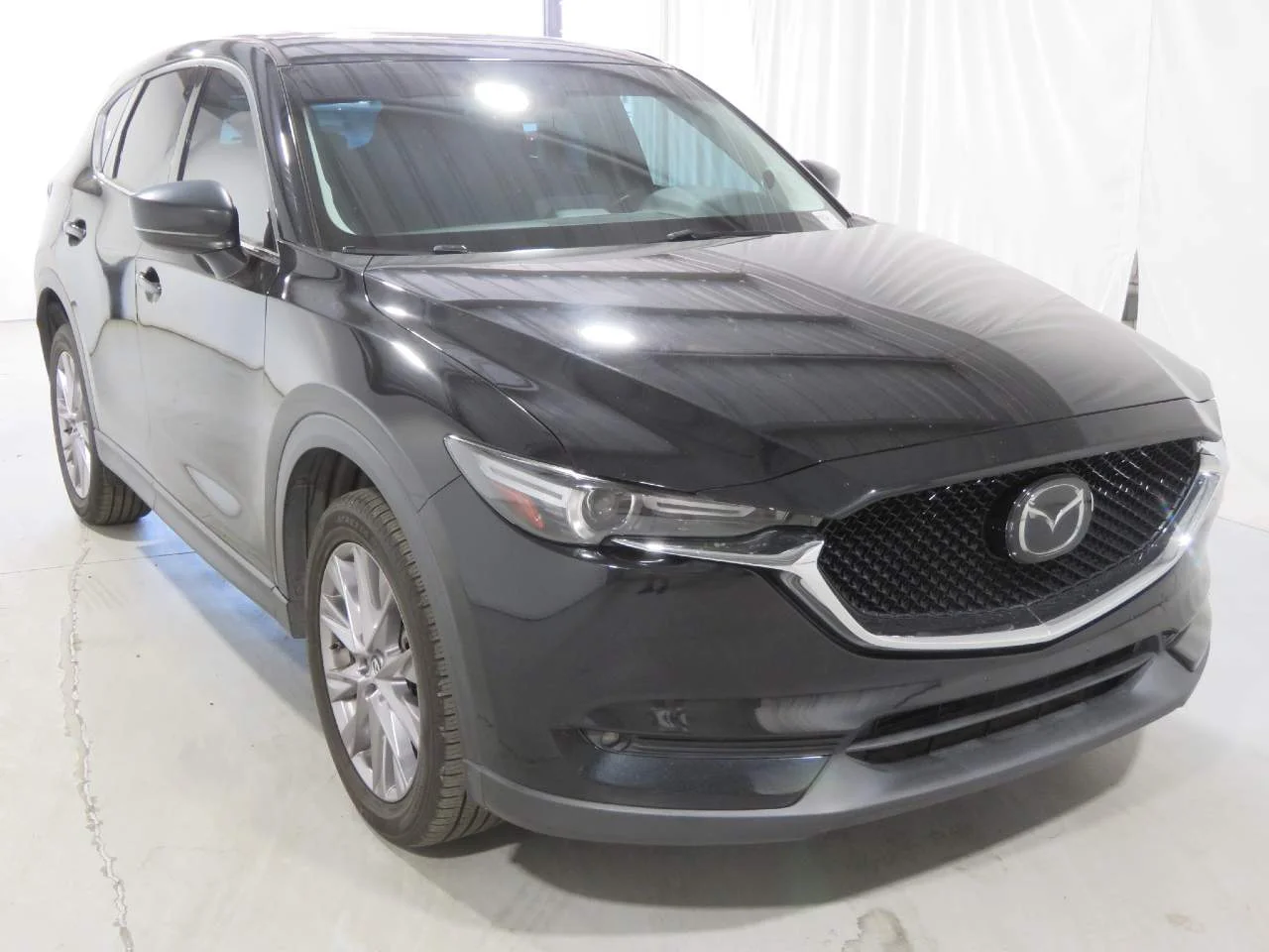 Used 2019 Jet Black Mica Mazda Grand Touring image 3