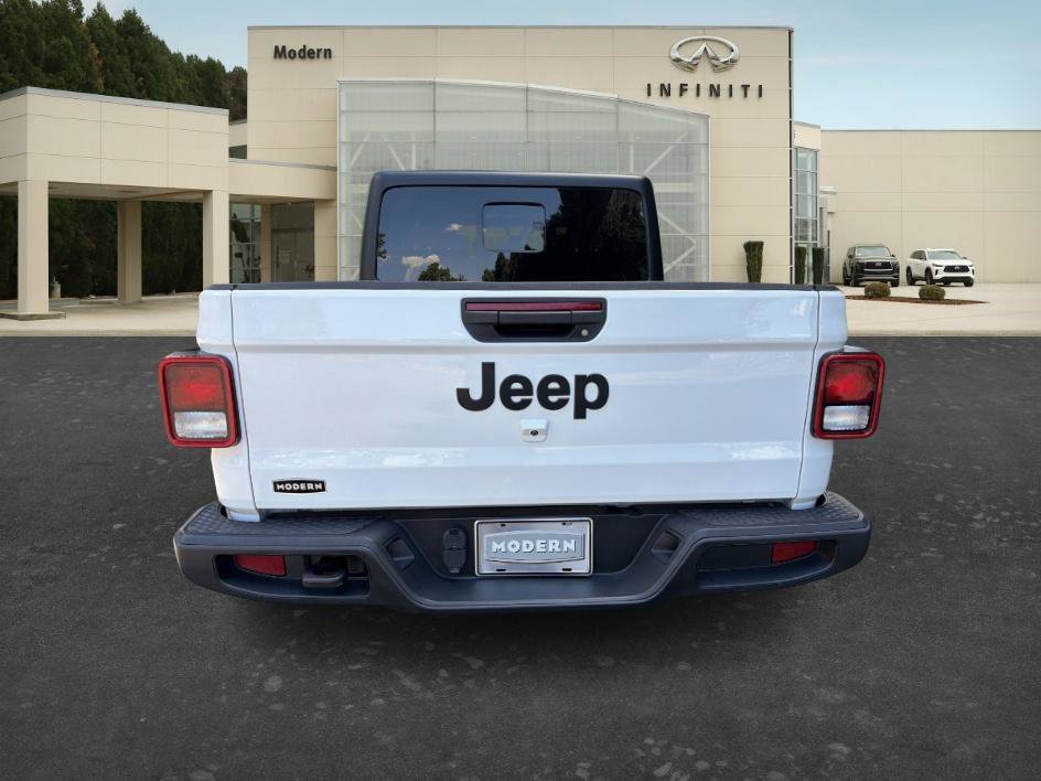 Used 2023 Bright White Clearcoat Jeep Sport S image 21