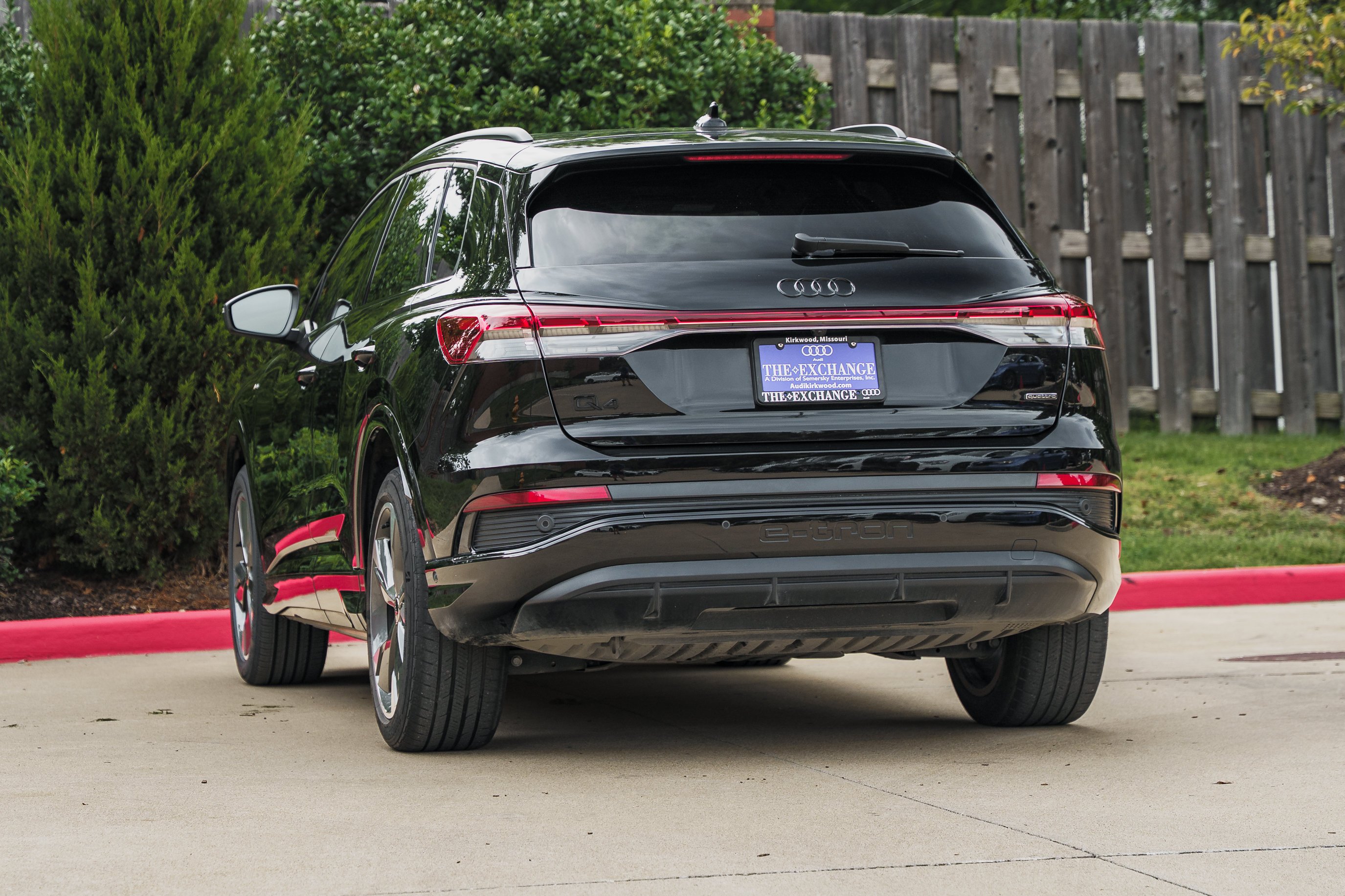 Used 2024 Mythos Black Metallic Audi Premium Plus image 4