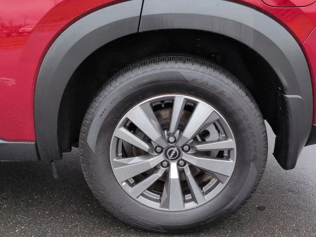 Used 2023 Red Nissan SL image 19