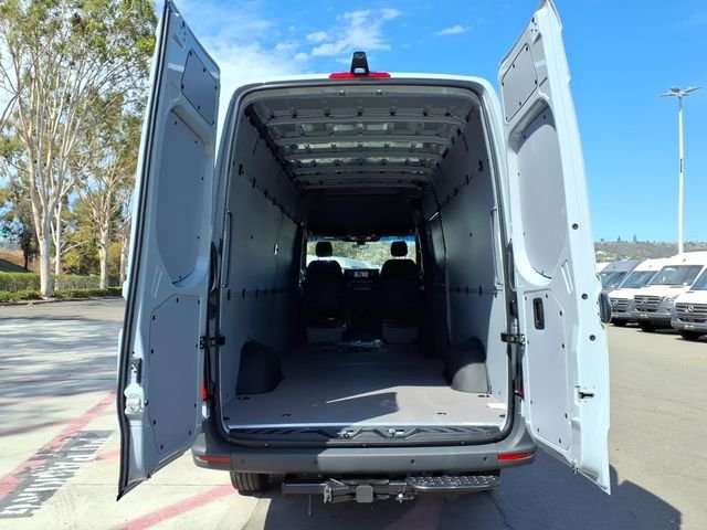 New 2026 Gray Mercedes-Benz Cargo 170 WB image 21