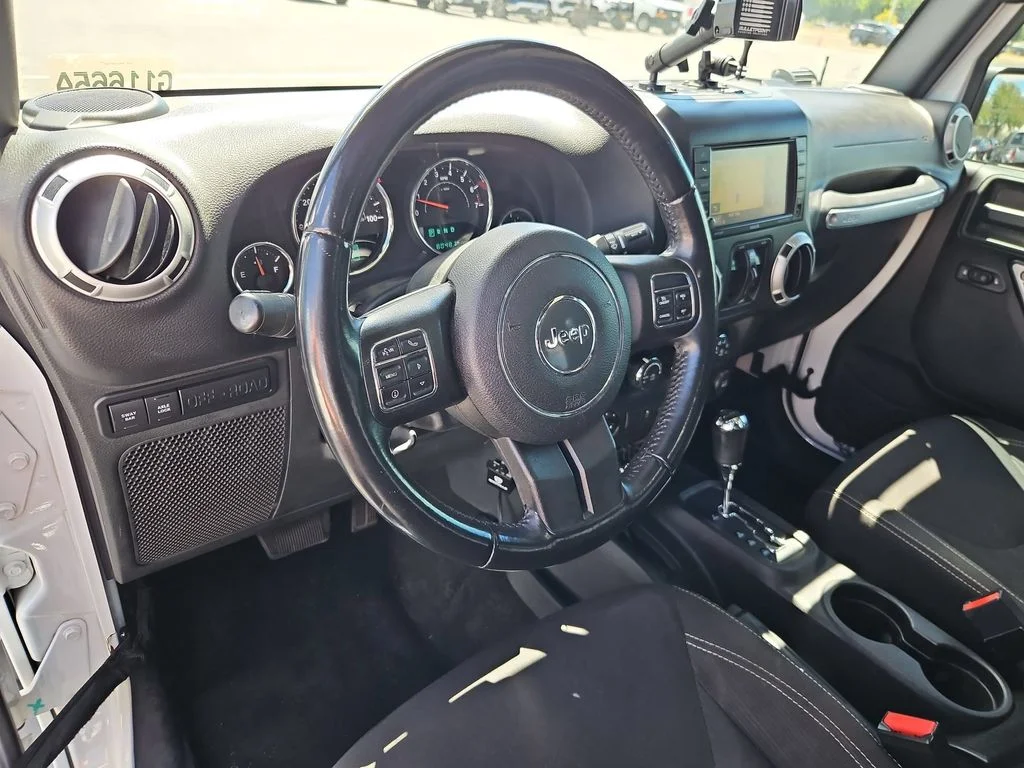Used 2018 Granite Crystal Metallic Clearcoat Jeep Unlimited Rubicon image 13