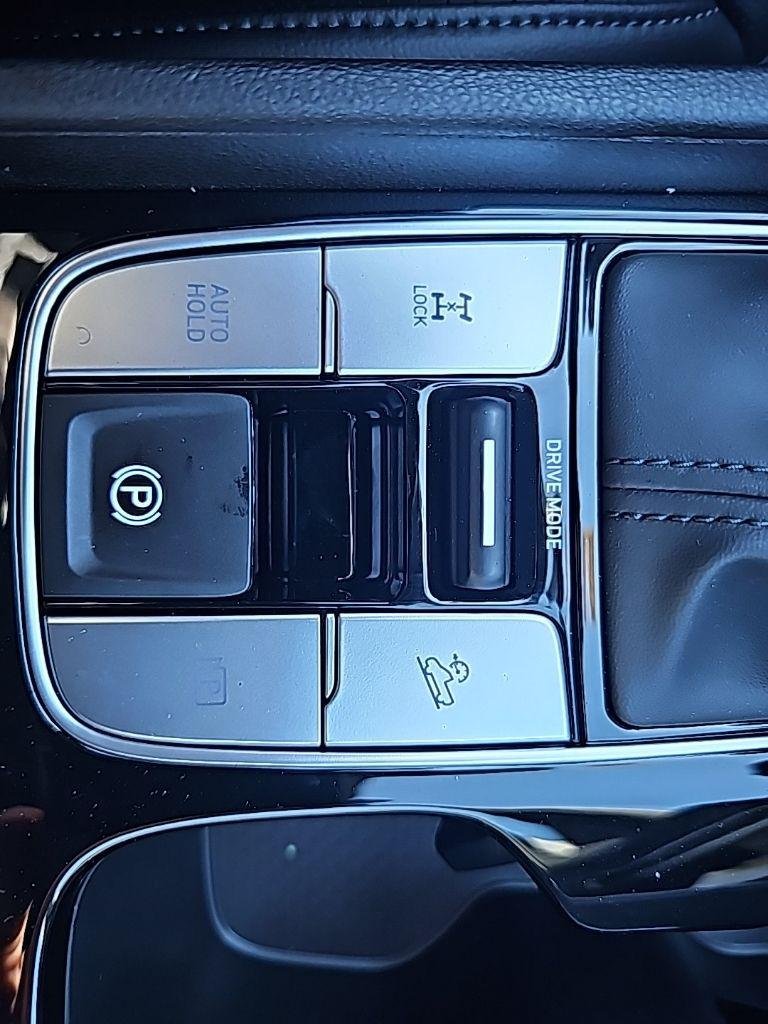 New 2026 Black Hyundai Limited image 24