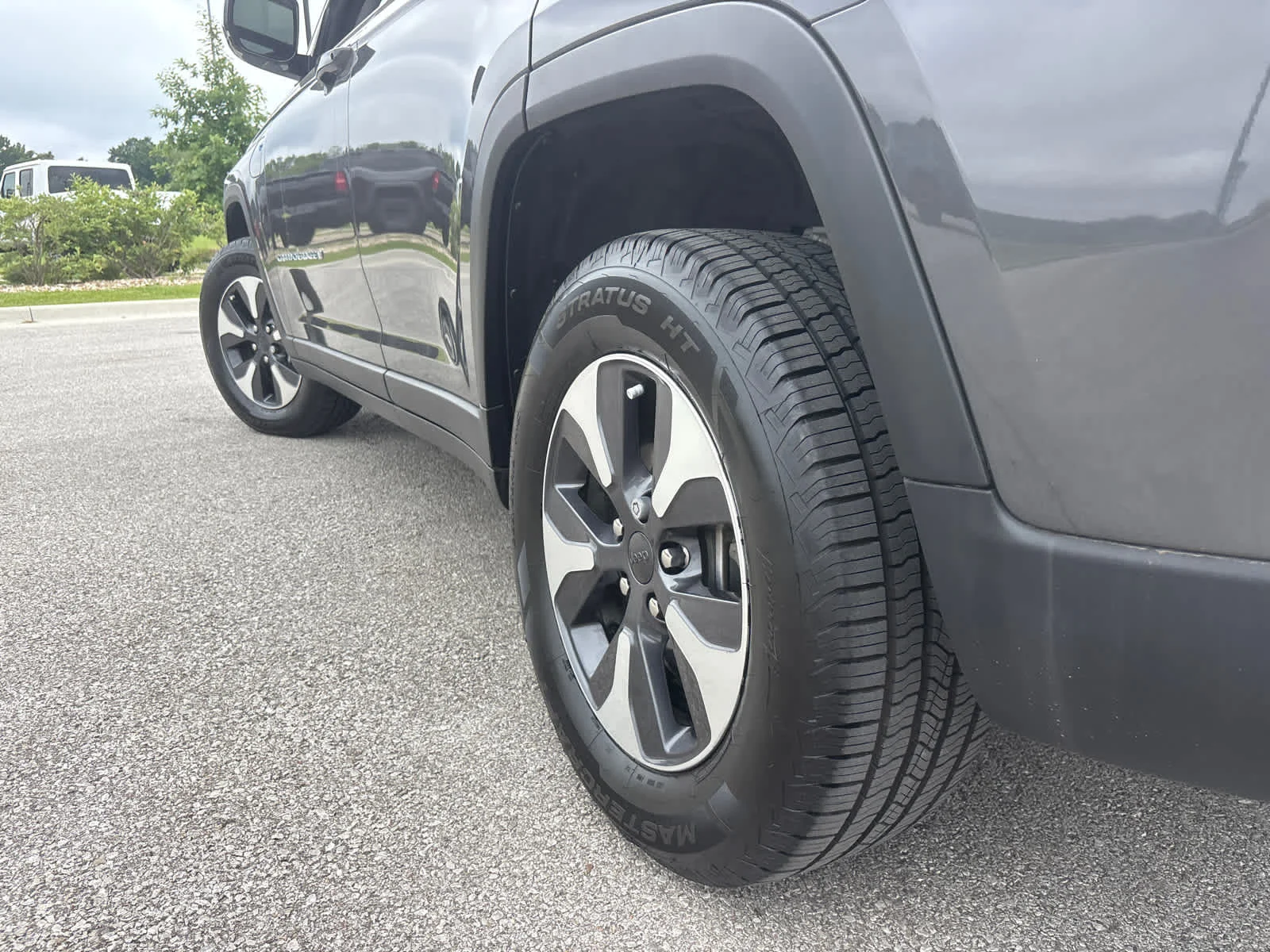 Used 2022 Baltic Gray Metallic Clearcoat Jeep  image 6