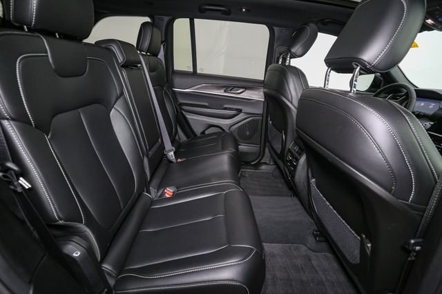 Used 2025 Gray Jeep Limited image 21