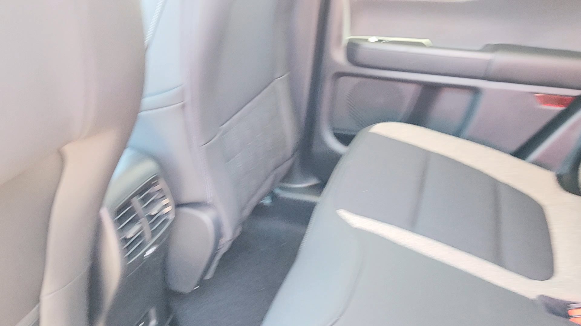 New 2025 Azure Gray Metallic Tri-Coat Ford Big Bend image 24