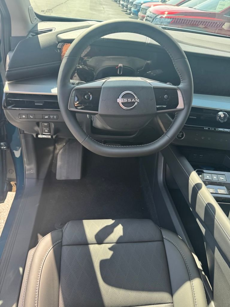 New 2026 Aurora Blue Pearl Metallic / Super Black Two-tone Nissan Platinum image 12