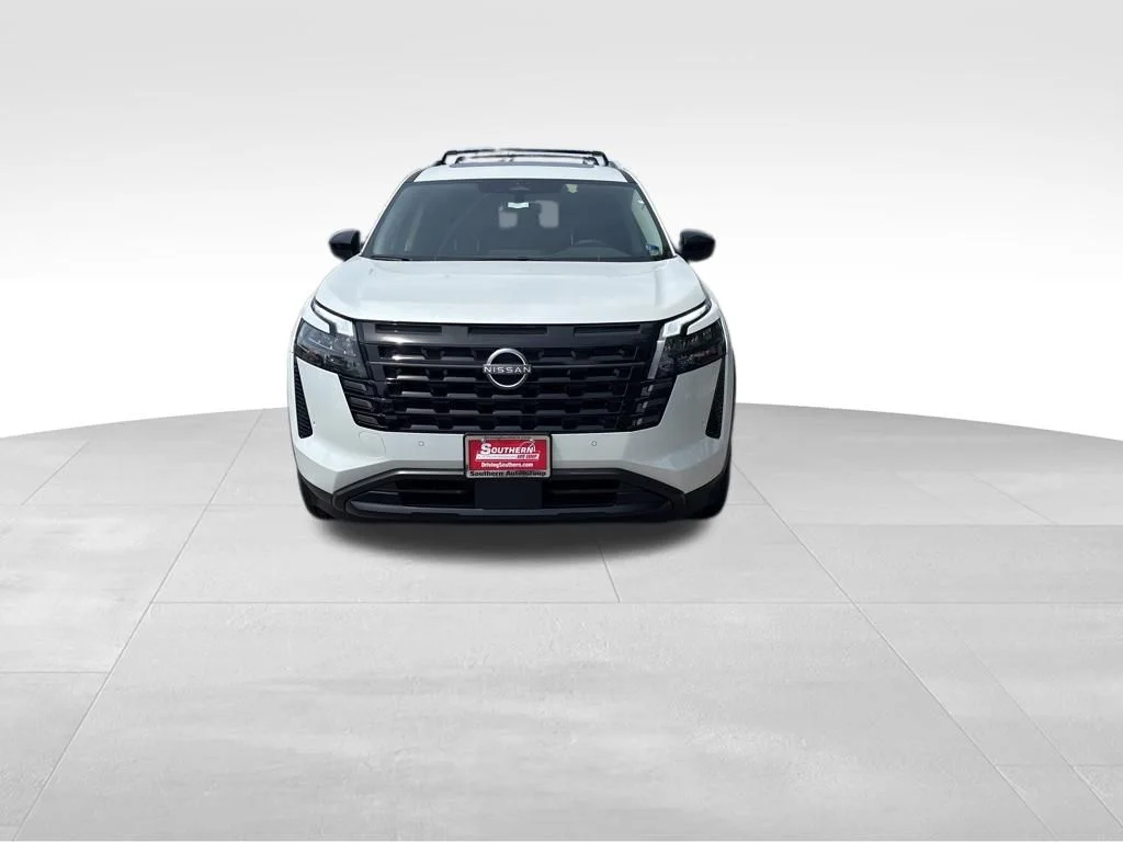 New 2026 Everest White Pearl TriCoat Nissan SV image 8