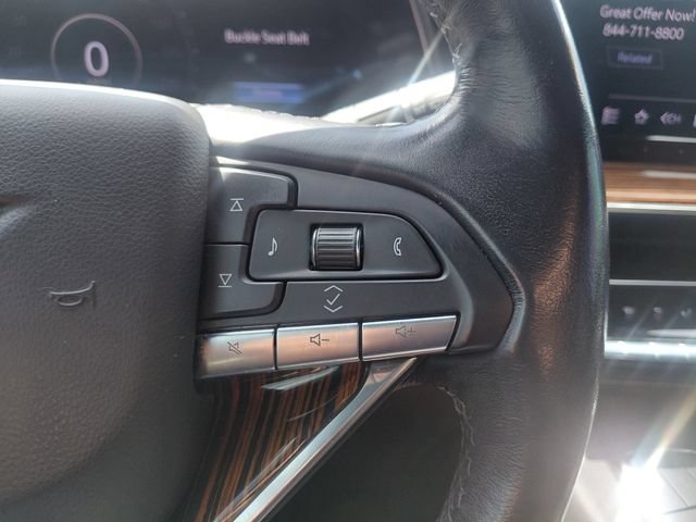 Used 2022 CRYSTAL WHITE TRICOAT Cadillac Luxury image 29