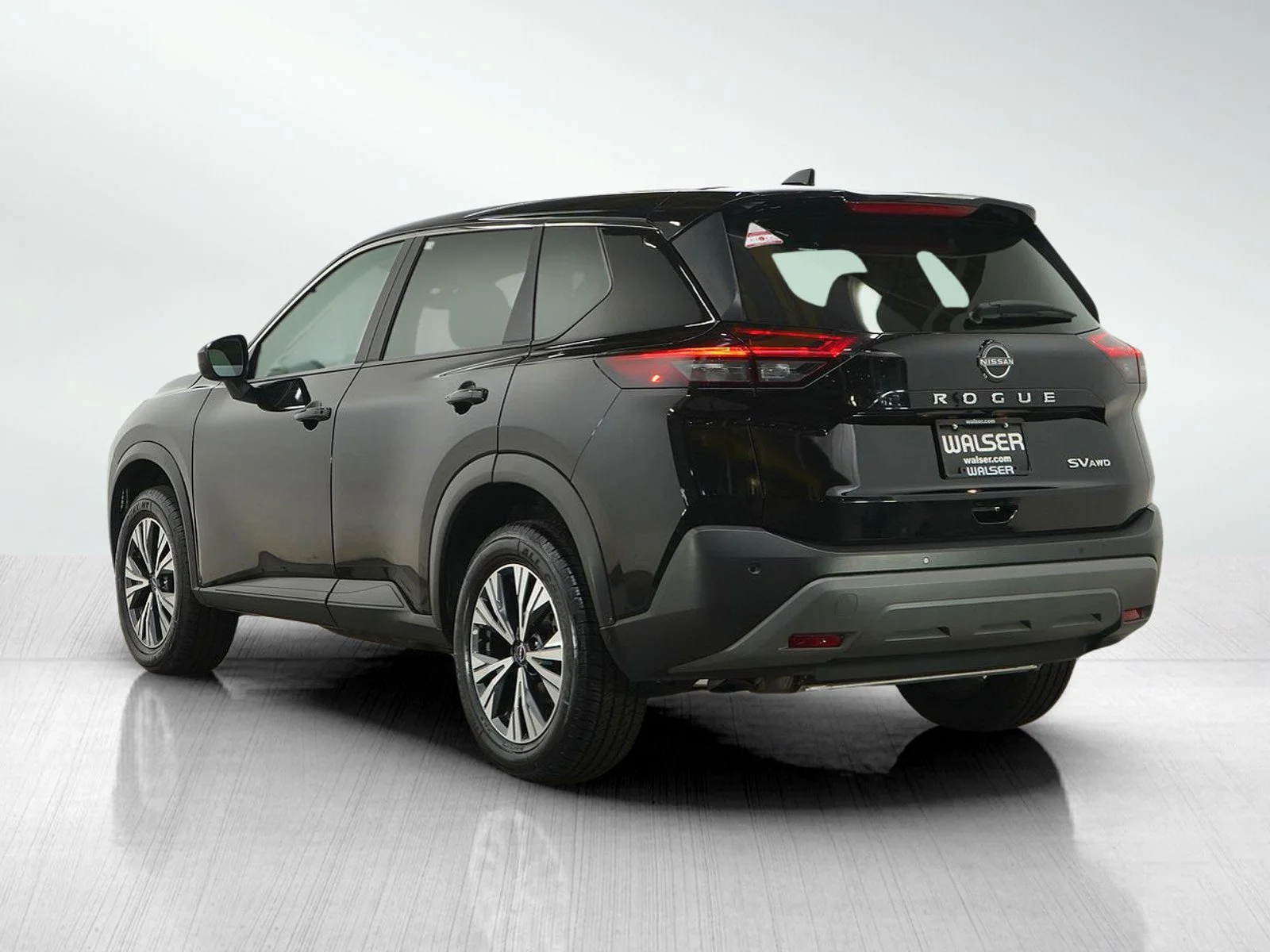 Used 2023 Super Black Nissan SV image 3