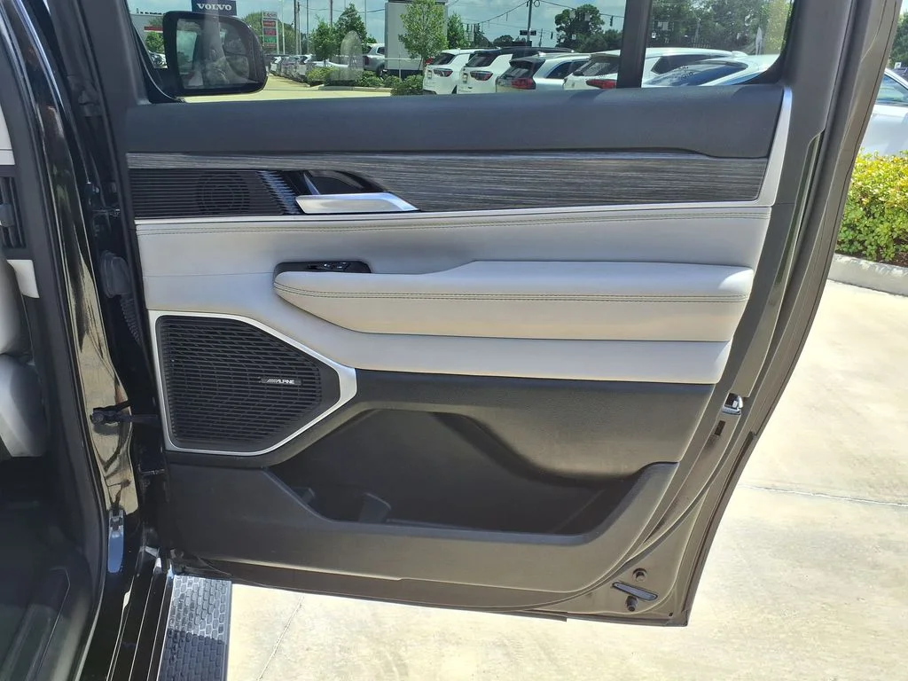 Used 2024 Black Jeep Series II image 24
