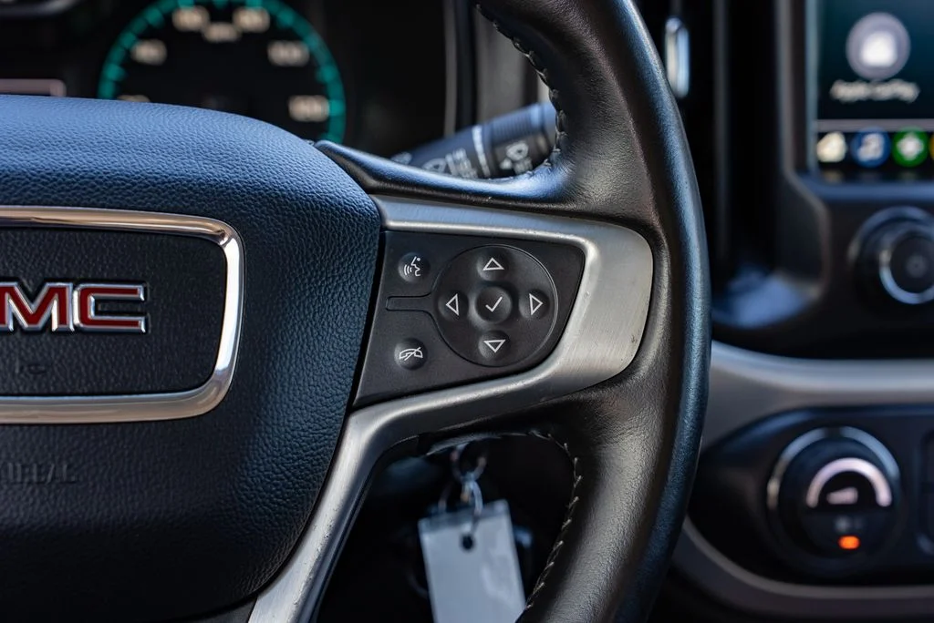 Used 2021 Blue GMC Elevation image 15