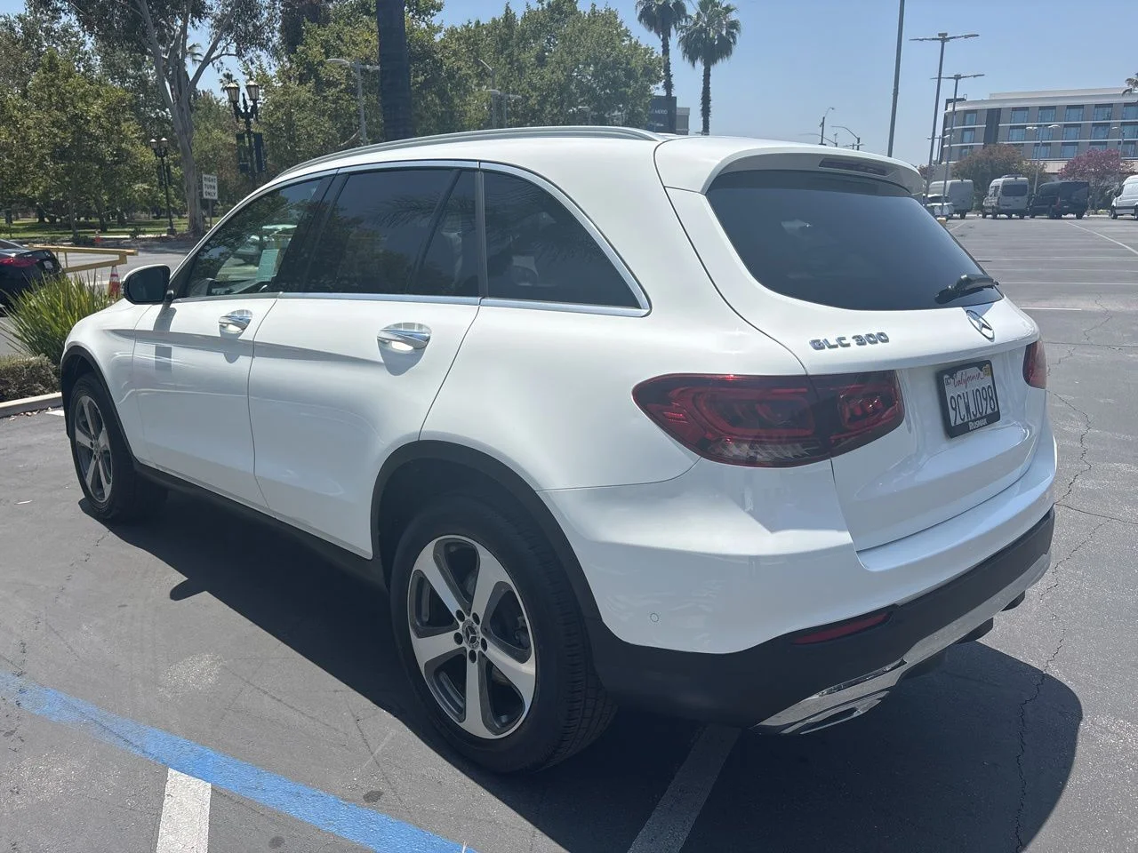 Certified Used 2022 White Mercedes-Benz 300 Sport Utility image 5