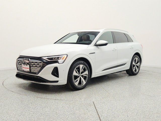 2024 Audi Q8 e-tron Premium Plus quattro