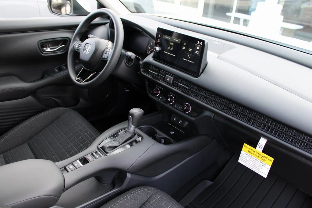 New 2026 Platinum White Pearl Honda LX image 18