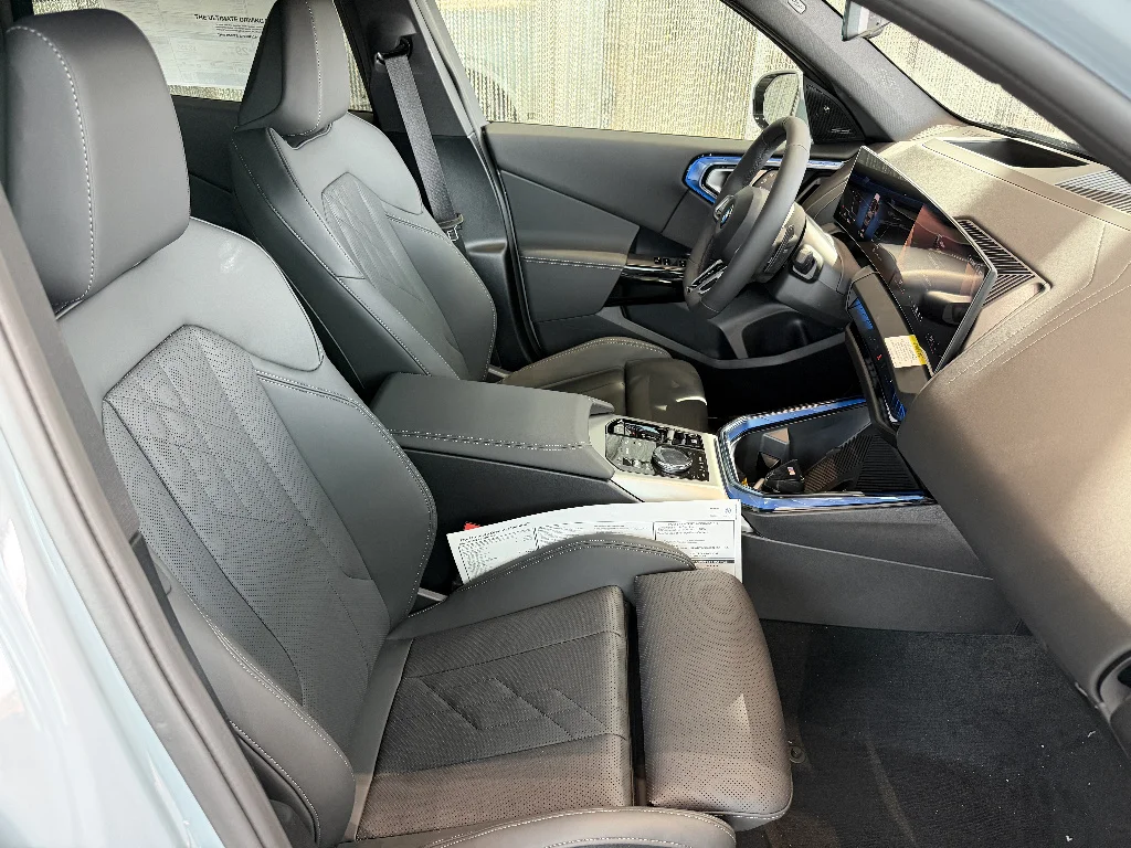 2026 BMW X3 30 - Photo 14