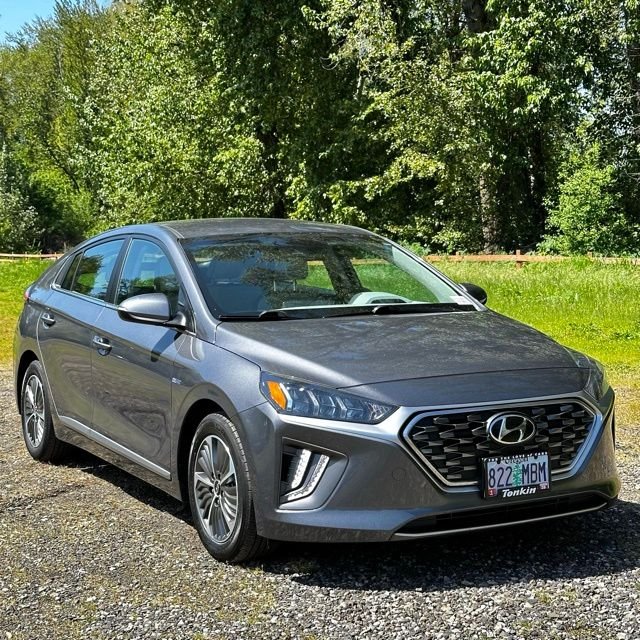 Used 2020 Hyundai IONIQ SEL with VIN KMHC75LD1LU195006 for sale in Gladstone, OR