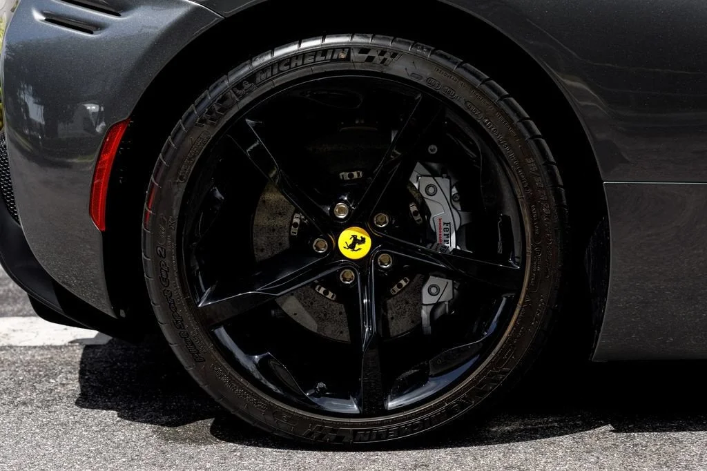 Used 2024 Grigio Silverstone Ferrari  image 32