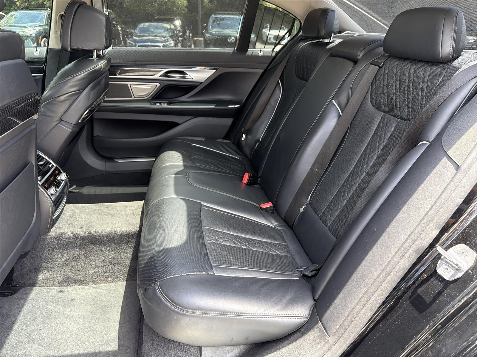 Used 2020 Black Sapphire Metallic BMW 740i xDrive image 22