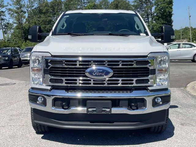 New 2026 Oxford White Ford XLT image 14