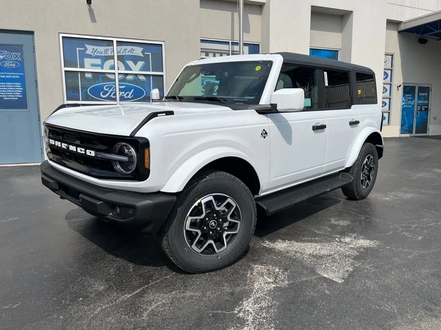 2026 Ford Bronco Outer Banks®