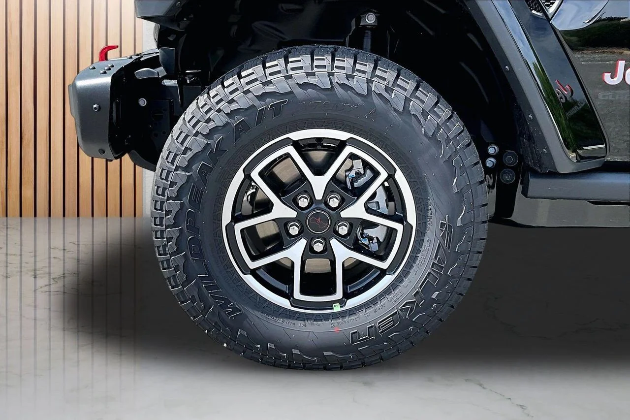 New 2026 Black Clearcoat Jeep Rubicon X image 29