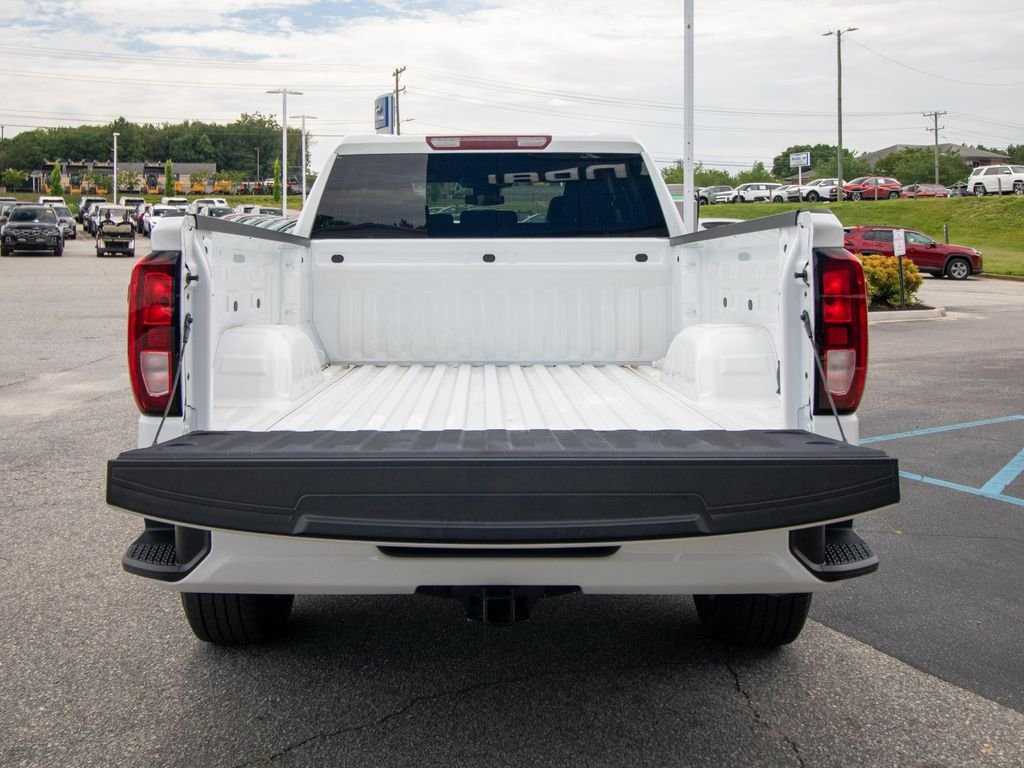 Used 2024 White GMC Elevation image 13