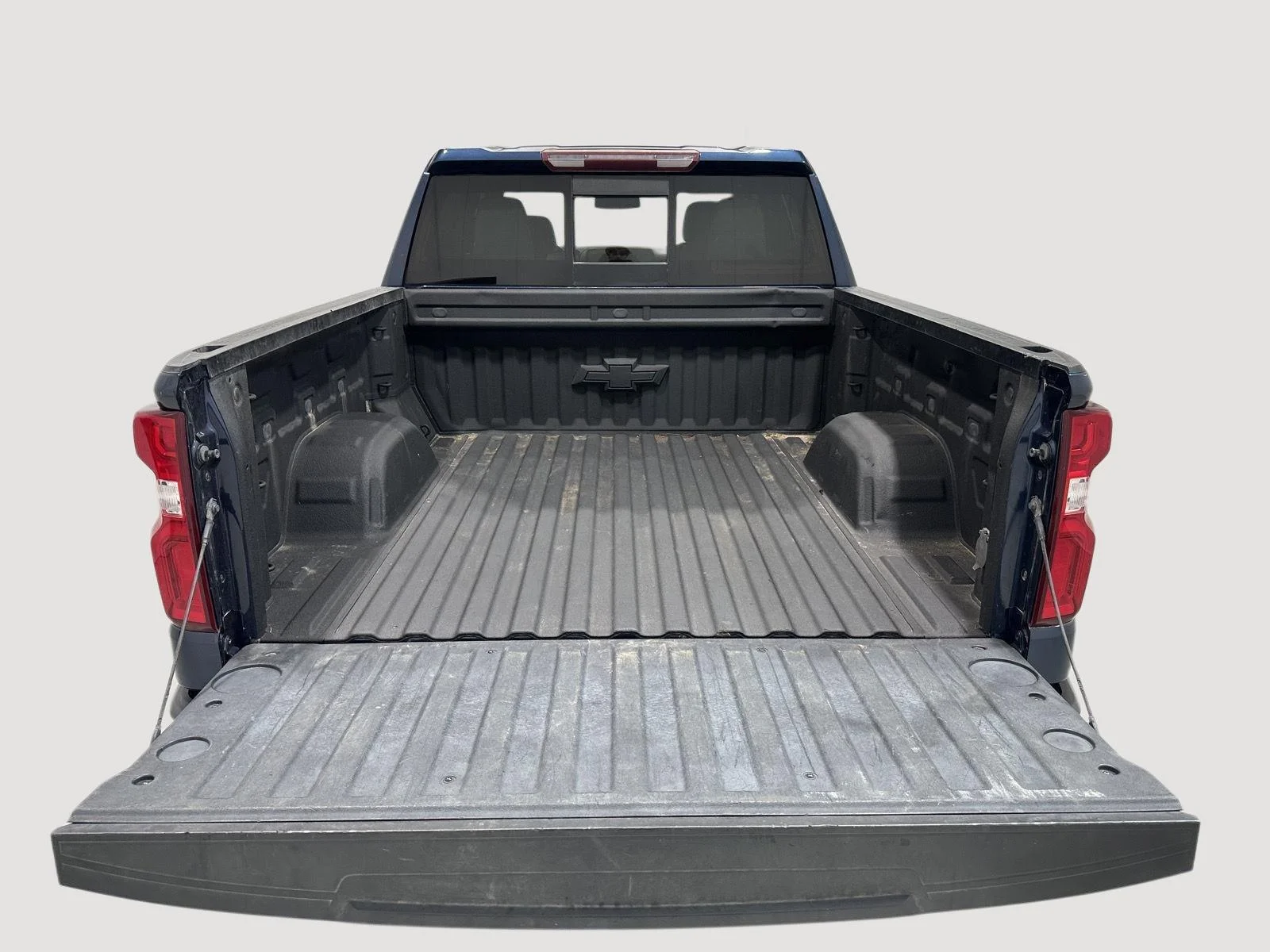 Used 2021 NORTHSKY BLUE METALLIC Chevrolet LTZ image 25
