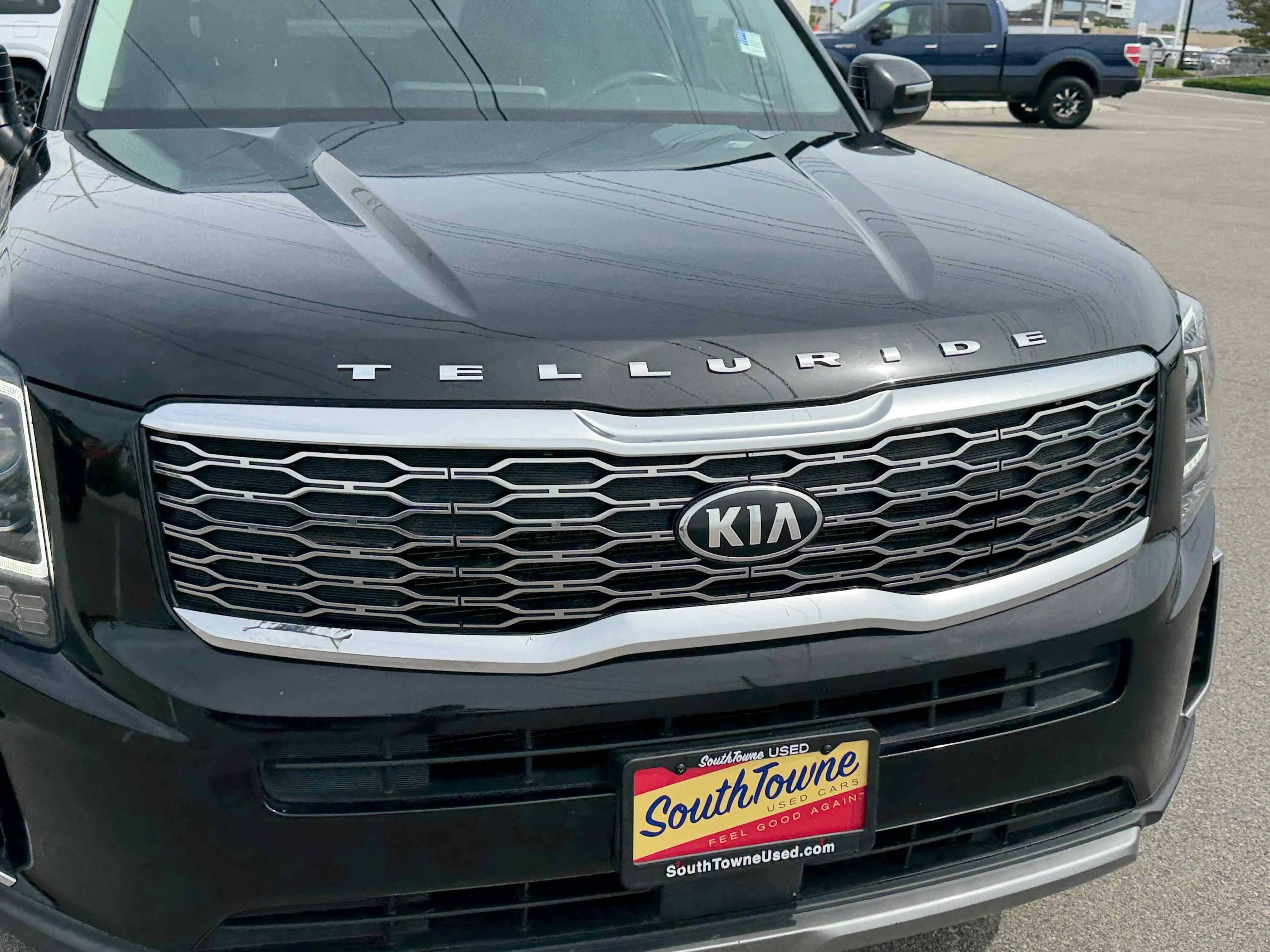 Used 2021 Ebony Black Kia S image 10