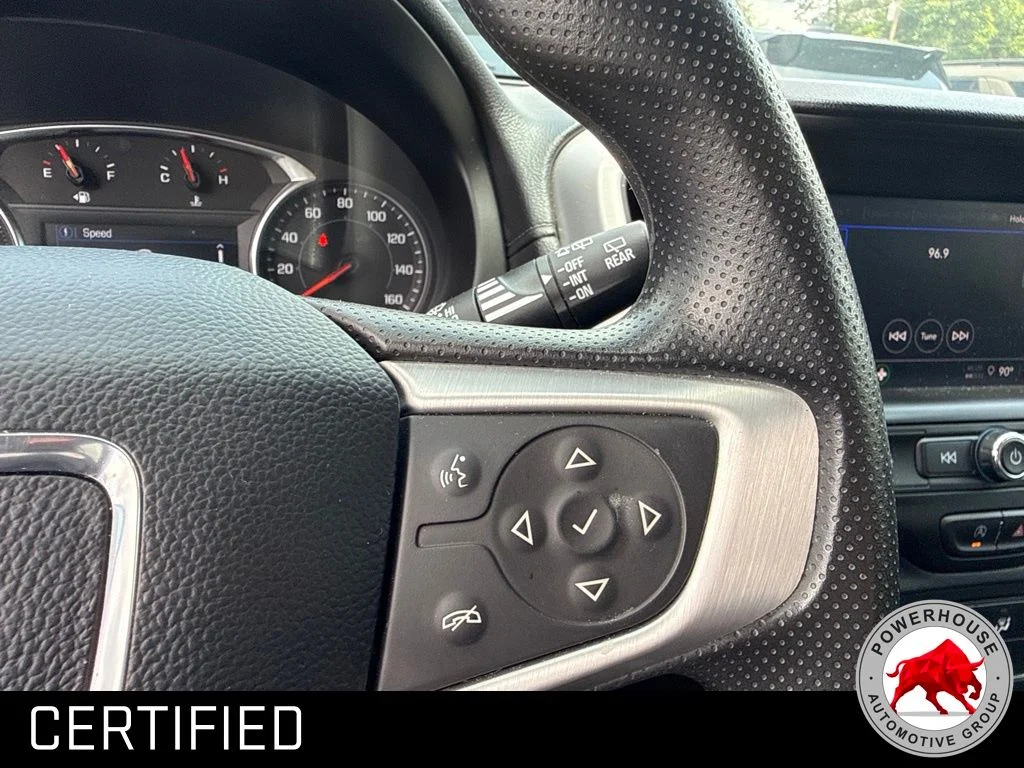 Used 2024 White GMC SLE image 7