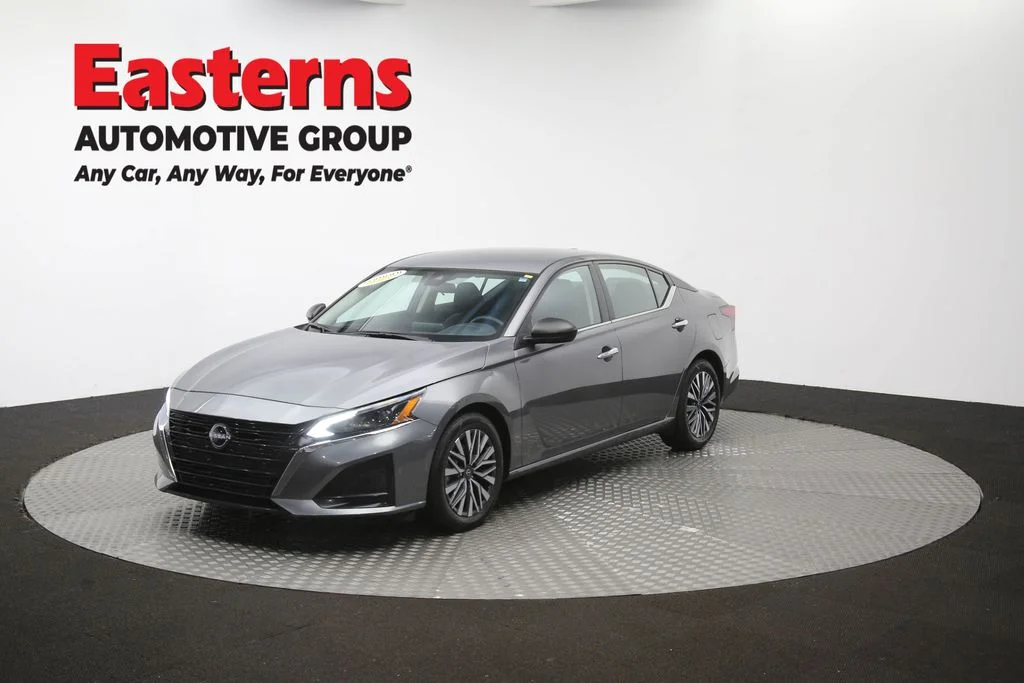 Used 2025 Gray Nissan 2.5 SV image 54