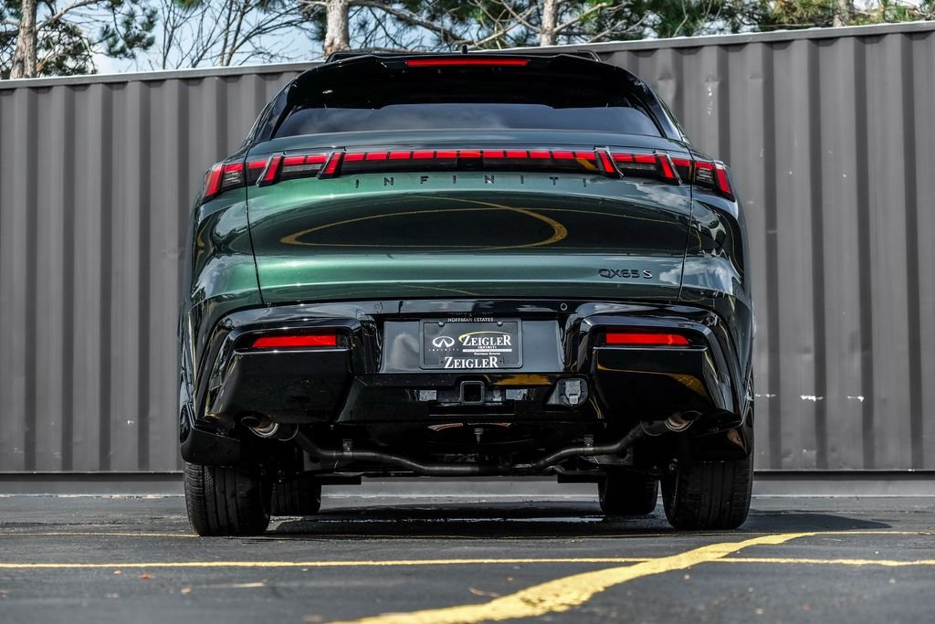 New 2027 DEEP EMERALD INFINITI Sport AWD image 8